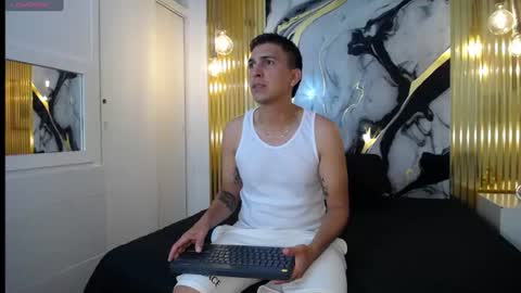Dereck online show from 07-16-26, 02:28