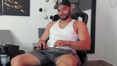 Dereck Vega online show from 12-19-24, 01:07