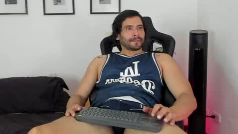 Dereck Vega online show from 07-23-26, 01:58