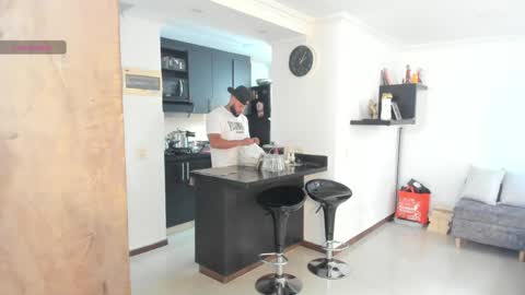 dereckgreen online show from 04-21-26, 07:06