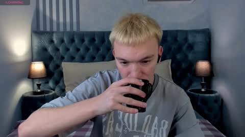 Derek online show from 01-10-26, 08:32