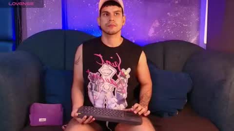 derek_voss online show from 07-11-26, 01:14