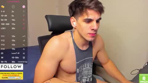 Derekcb online show from 11-30-25, 02:43