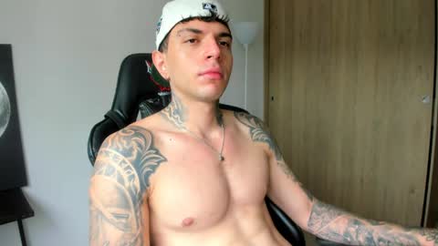 derekmuller11 online show from 04-16-26, 01:56