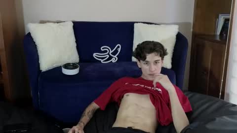 Derek online show from 11-25-25, 08:31