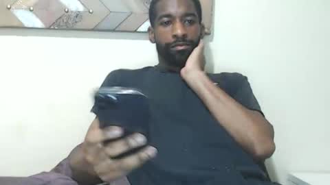 Snapshot of derekthetruth2 chatting on 05-10-26, 02:17 derekthetruth2 online show from 05-10-26, 02:17