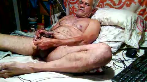 derick1961 online show from 11-06-25, 07:09