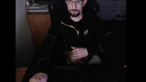 Snapshot of dermattes chatting on 02-23-25, 02:04 dermattes online show from 02-23-25, 02:04