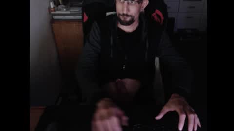 Snapshot of dermattes chatting on 10-04-25, 02:15 dermattes online show from 10-04-25, 02:15