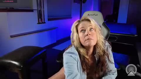 Derrick 52 and Brittany 50 online show from 07-10-26, 10:18
