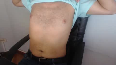 Snapshot of derrik_ chatting on 02-17-26, 03:51 online show from 02-17-26, 03:51