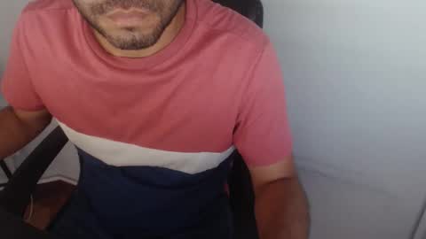 Snapshot of derrik_ chatting on 04-03-26, 12:36 online show from 04-03-26, 12:36