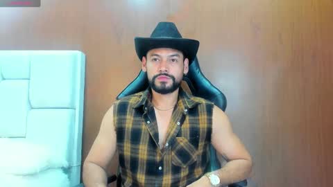 Snapshot of derrybigger_cm chatting on 10-16-25, 06:09 DerryBigger CM online show from 10-16-25, 06:09