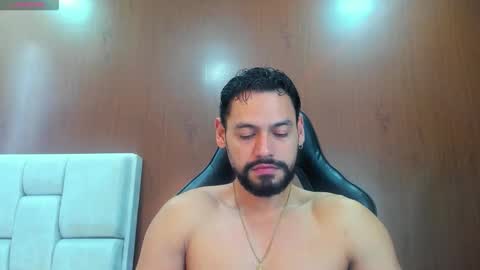 DerryBigger CM online show from 10-28-25, 08:33