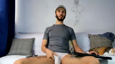 Snapshot of derrymaster chatting on 05-30-26, 04:37 JhimyMaster online show from 05-30-26, 04:37