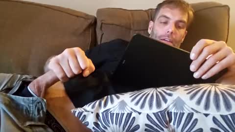 Snapshot of desertan20 chatting on 12-05-24, 07:28 Tall and Handsome online show from 12-05-24, 07:28