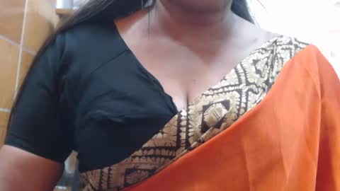 Snapshot of desimaisa130 chatting on 06-23-26, 05:55 Maisa online show from 06-23-26, 05:55