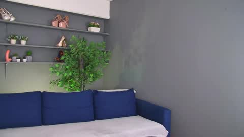 Desimissy online show from 04-19-26, 04:12