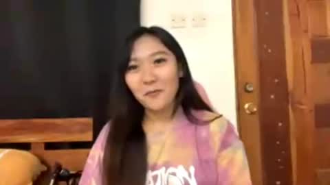 Emily online show from 04-20-26, 01:03