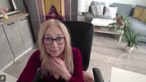 S O F I A online show from 03-09-26, 03:16