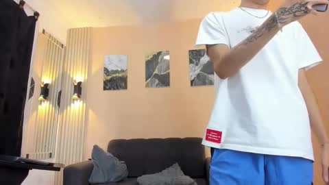 desiresofolympus_ online show from 04-20-26, 08:32