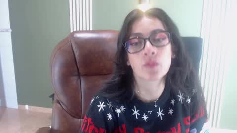 Snapshot of desiring__angel chatting on 12-23-24, 05:28 Desiring Angel online show from 12-23-24, 05:28