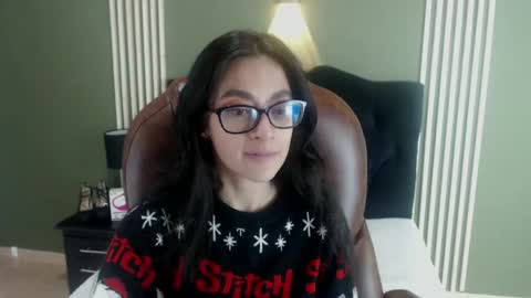 Snapshot of desiring__angel chatting on 12-24-24, 10:11 Desiring Angel online show from 12-24-24, 10:11