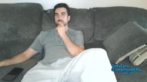 Snapshot of desmond4you chatting on 10-05-25, 09:45 Desmond4You online show from 10-05-25, 09:45