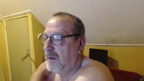 destelp online show from 07-23-26, 04:32