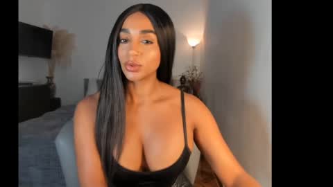 Destinne Mill online show from 01-12-25, 03:57