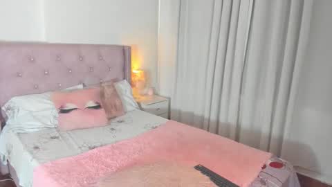 destinysweet21 online show from 04-11-26, 11:25