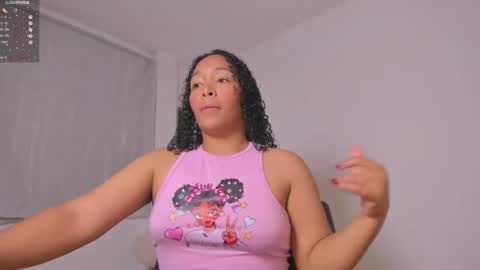 Snapshot of desty_y chatting on 06-19-26, 02:38 desty_y online show from 06-19-26, 02:38