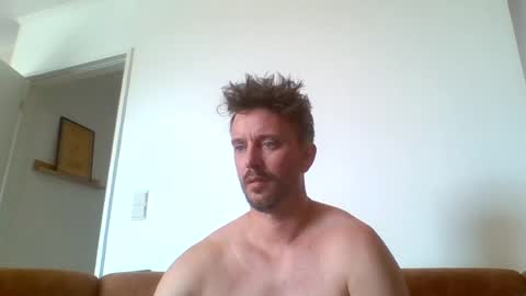 Snapshot of deutero1986 chatting on 07-22-26, 01:25 deutero1986 online show from 07-22-26, 01:25