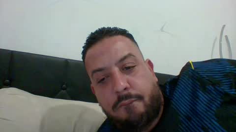 Snapshot of devil_angel66 chatting on 06-26-26, 01:37 devil_angel66 online show from 06-26-26, 01:37