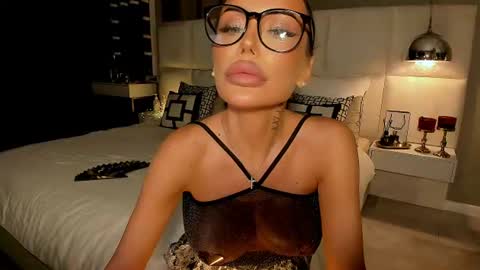 Snapshot of devil_bby chatting on 07-18-26, 09:02 Devil bb online show from 07-18-26, 09:02