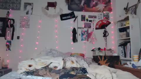 poutyangel online show from 01-27-25, 11:43