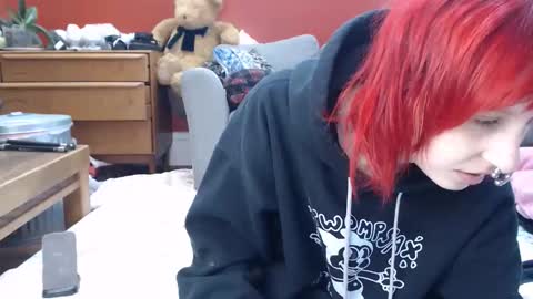 poutyangel online show from 11-30-25, 10:25