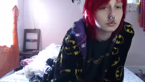 Snapshot of devilg1rl chatting on 03-14-26, 10:59 poutyangel online show from 03-14-26, 10:59