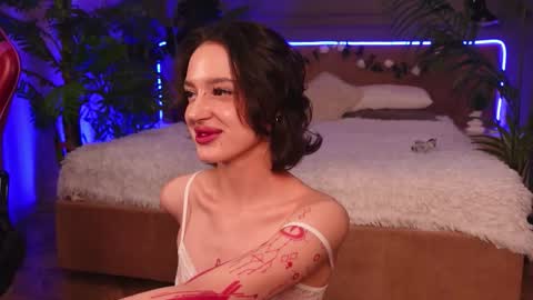 devilinee online show from 11-16-25, 06:19