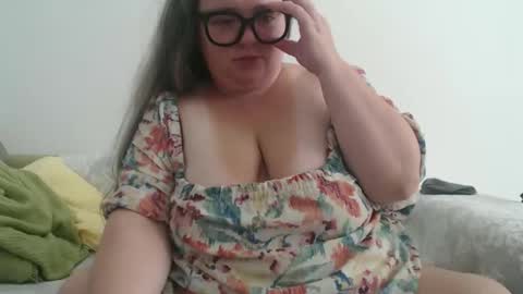 Snapshot of devilschick chatting on 10-29-25, 10:50 DevilsChick -- OF online show from 10-29-25, 10:50