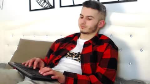 devin_ho online show from 03-03-25, 02:04