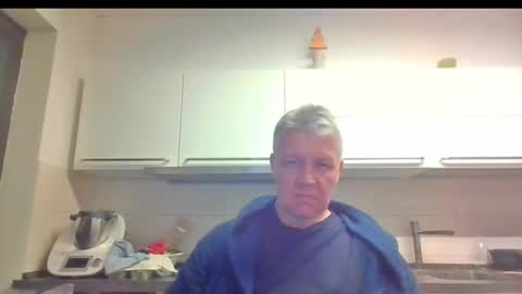 Devon online show from 12-16-24, 01:10