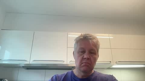 Devon online show from 09-19-25, 06:37