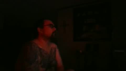 Snapshot of dexterbanana chatting on 02-04-26, 05:02 Mike Sounde online show from 02-04-26, 05:02