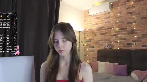 Snapshot of deyvessa chatting on 11-03-25, 05:03 Kira online show from 11-03-25, 05:03