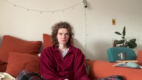 Di Alex online show from 04-18-26, 08:40