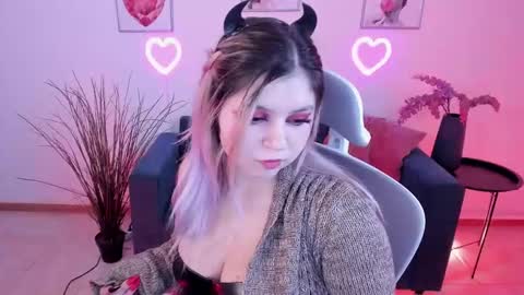 Dia online show from 02-11-25, 03:18