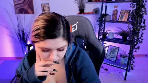 Dia online show from 03-01-25, 11:47