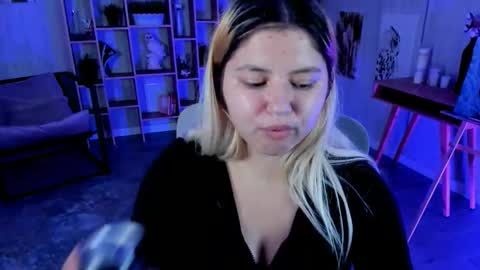 Dia online show from 09-11-25, 04:51