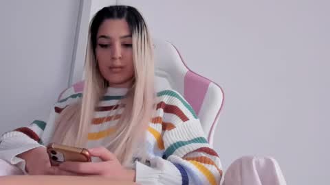 Thea online show from 01-30-25, 07:50